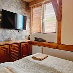 House Near The Castel Ksiaz 503-608-088 Vakantiehuis Stare Bogaczowice