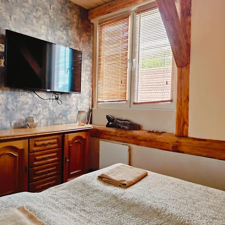 House Near The Castel Ksiaz 503-608-088 Holiday home Stare Bogaczowice