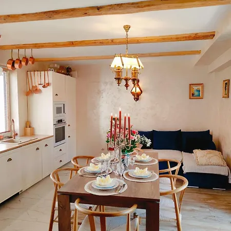 Сasa de vacaciones House Near The Castel Ksiaz 503-608-088