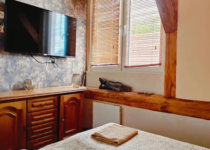 House Near The Castel Ksiaz 503-608-088 Holiday home Stare Bogaczowice